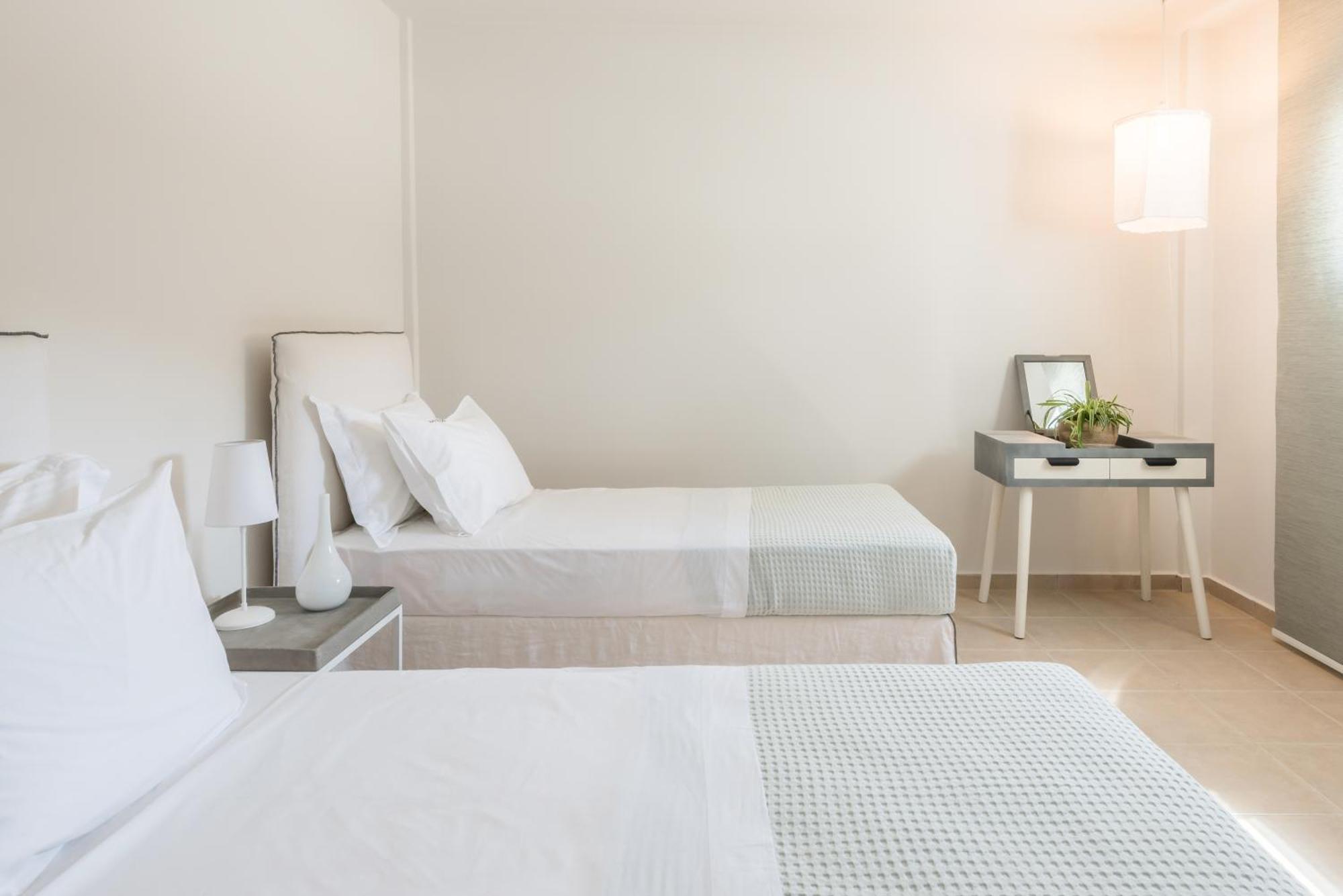 Eneos Kythnos Beach Villas-Elegant And Comfort Villas Værelse billede
